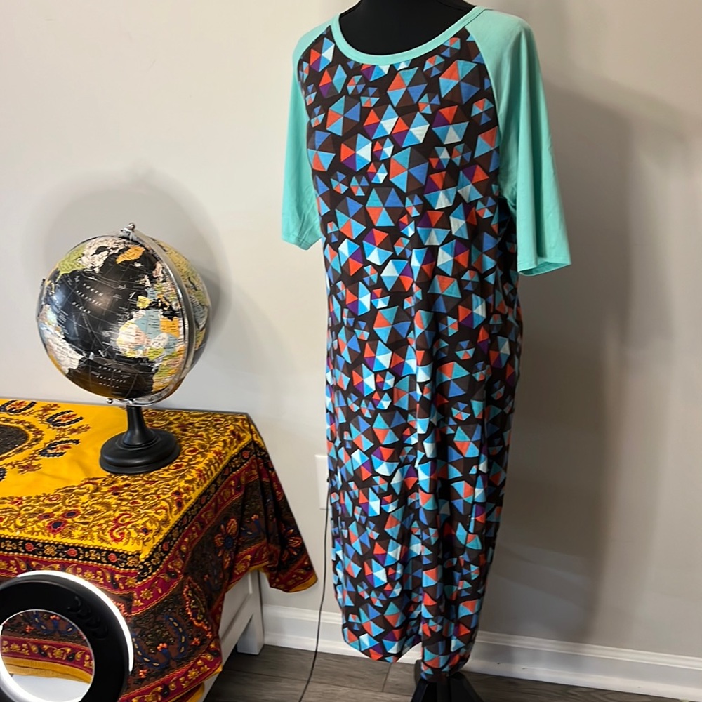Pretty LuLaRoe dress!